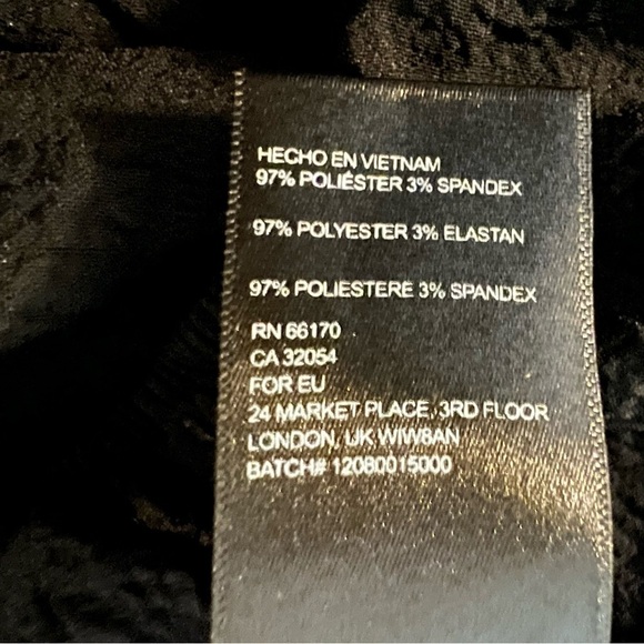 URBAN OUTFITTERS Kimchi Blue Smocked Black Crop Peasant Top Size Small - Picture 7 of 9